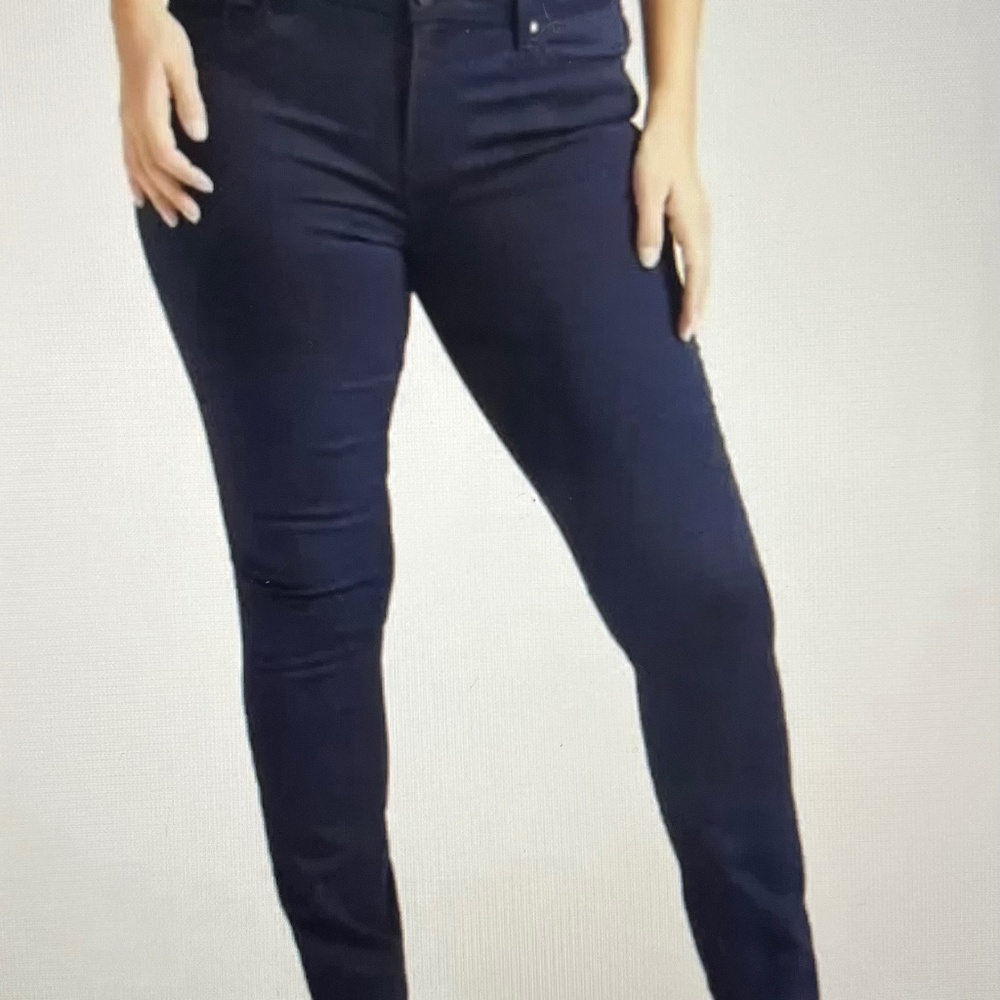 Paige Verdugo Ultra Skinny Jean Marlais Wash 29